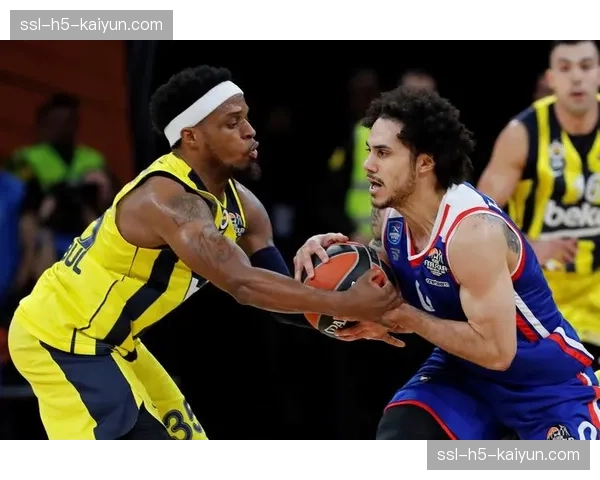 土耳其篮球超级联赛：艾菲斯与费内巴切会师总决赛